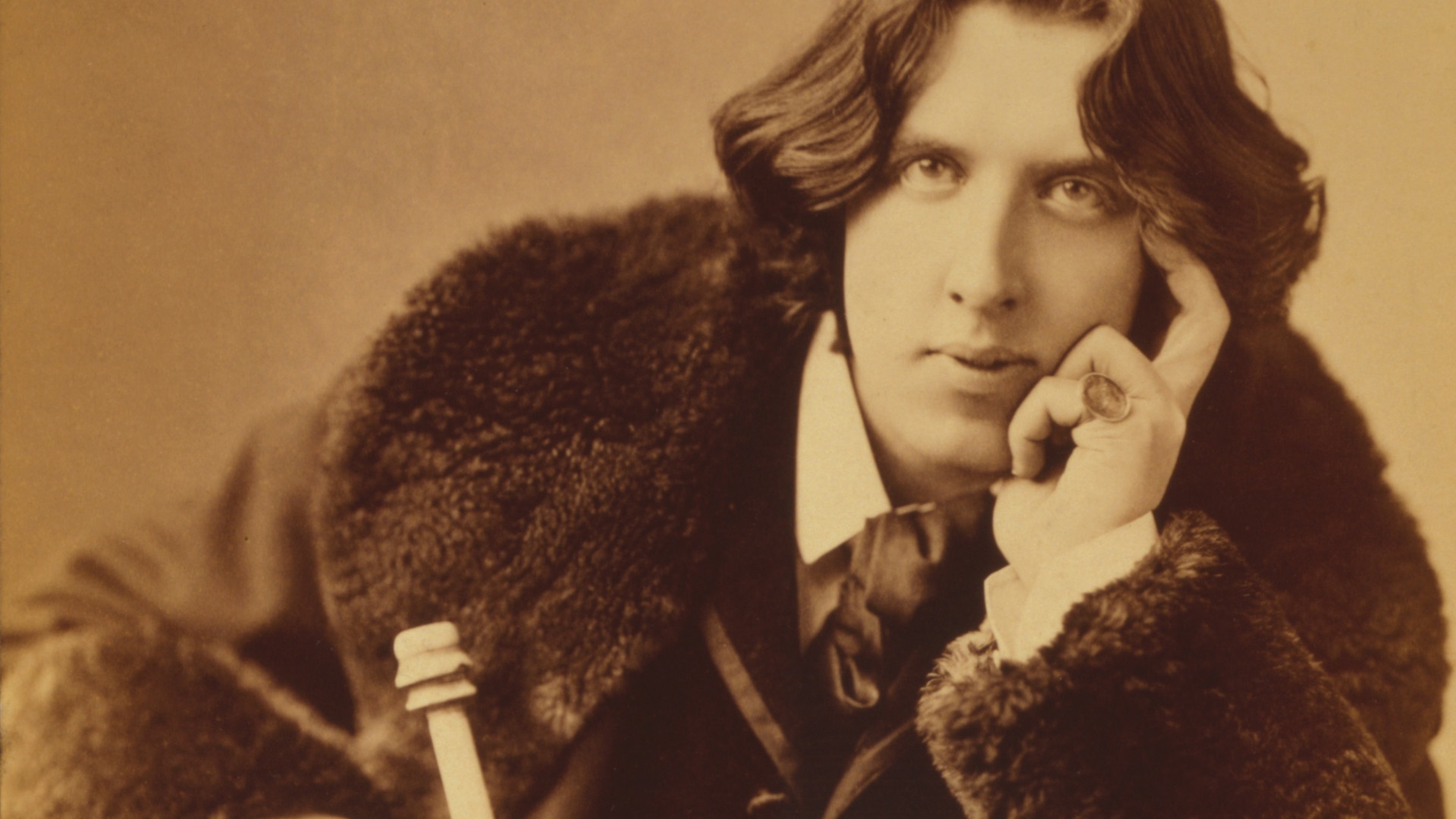 File:Oscar Wilde portrait by Napoleon Sarony - albumen.jpg