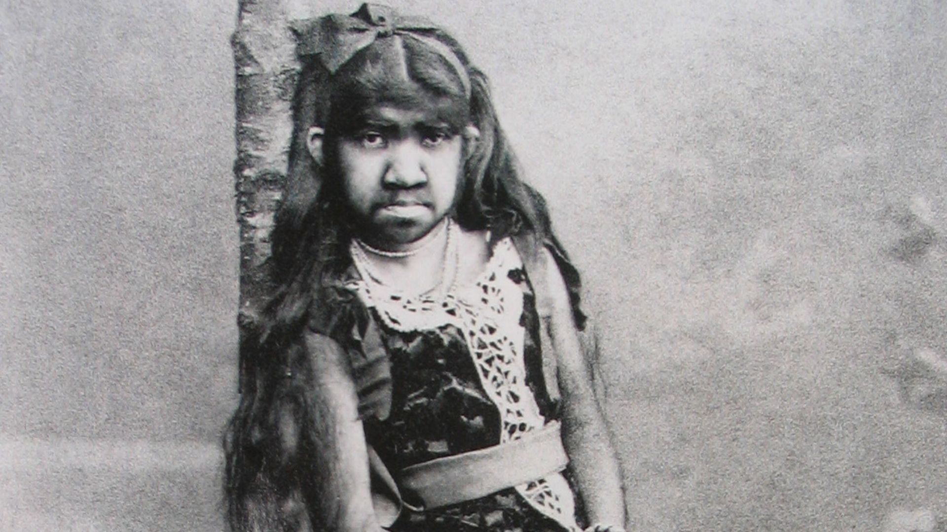 File:Bearded lady.JPG