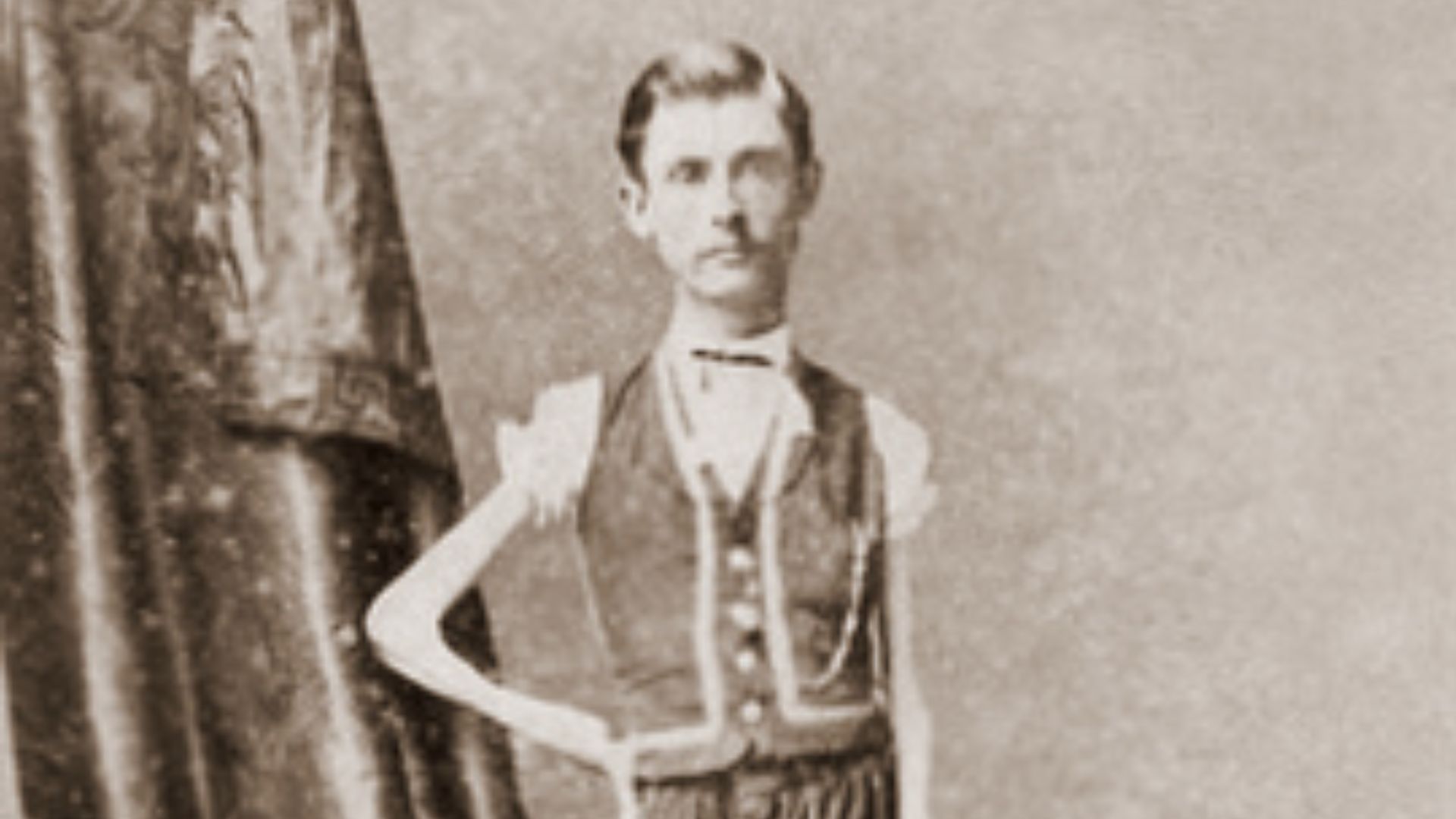 File:Isaac W Sprague, living skeleton, 1867.jpg