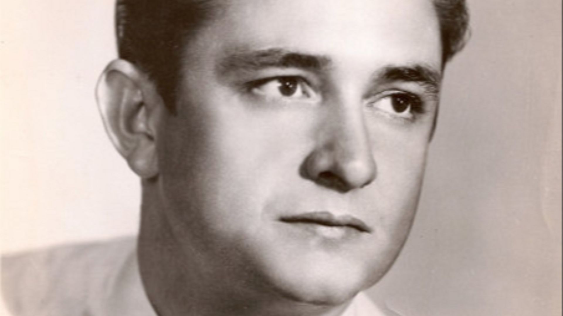 File:Johnny Cash Promotional Photo.jpg