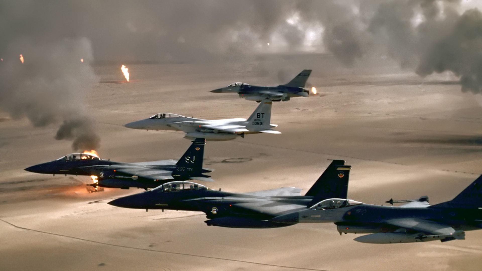 File:USAF F-16A F-15C F-15E Desert Storm edit2.jpg