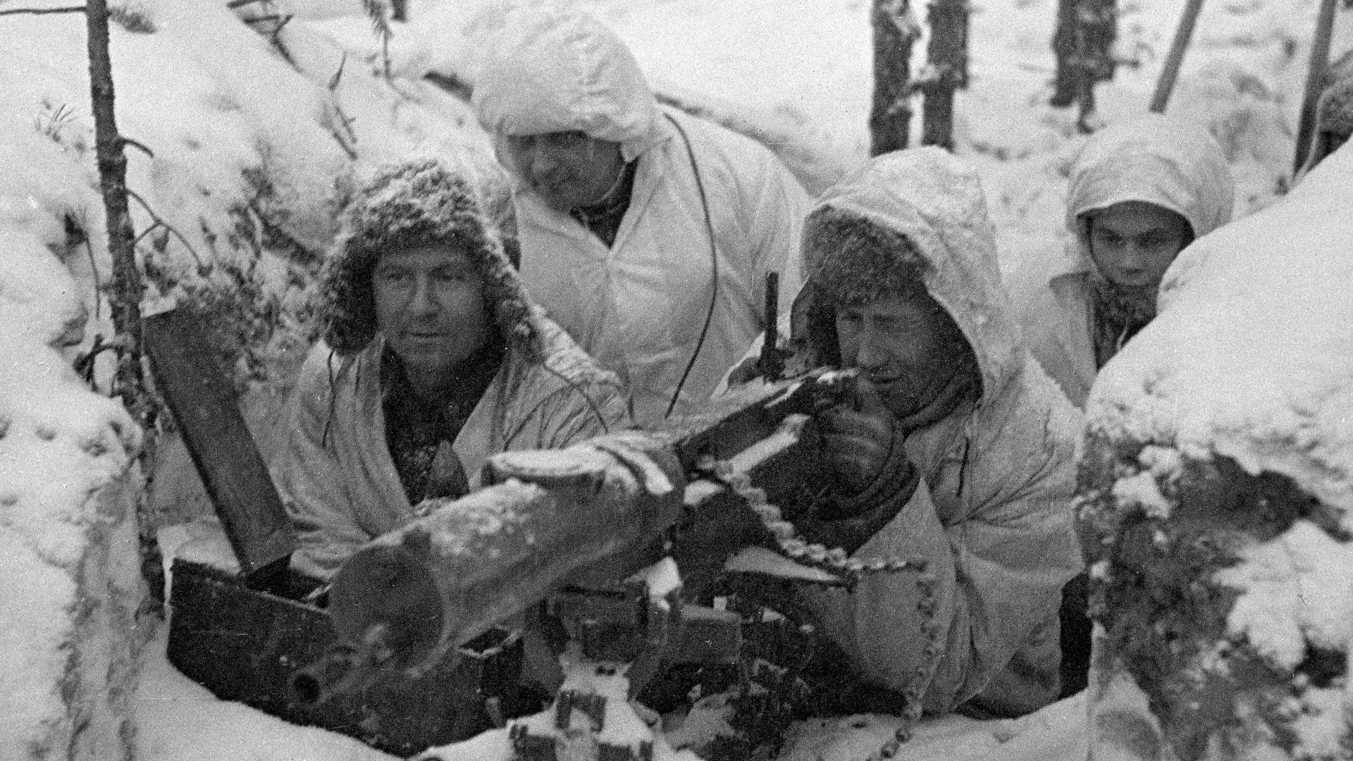 File:A Finnish Maxim M-32 machine gun nest during the Winter War.jpg