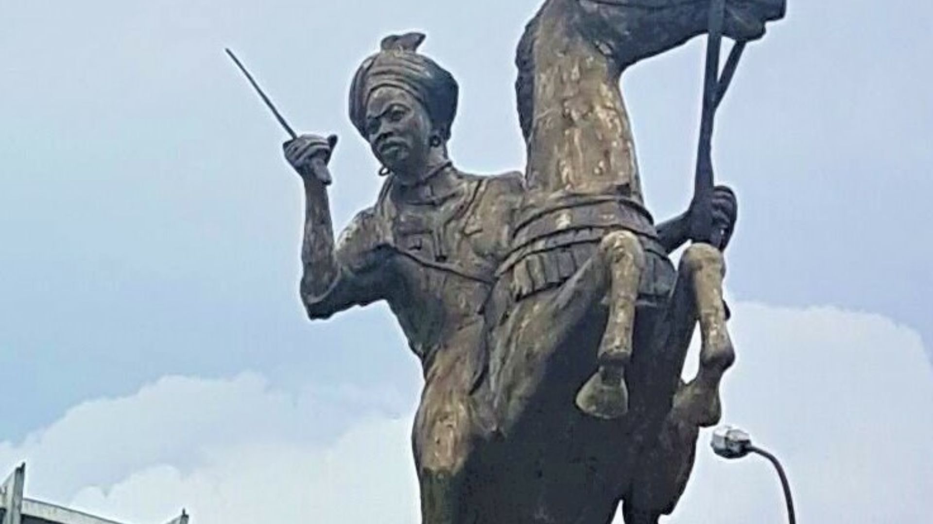 File:Queen Amina Statue (cropped).jpg