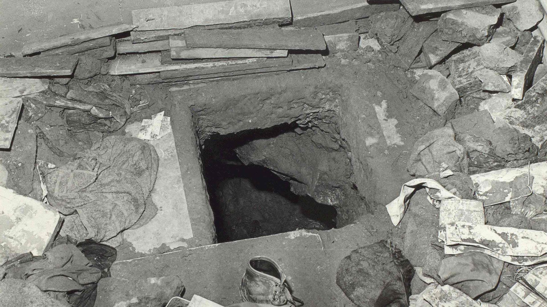 File:Escape from HM Prison Maze, 1974 (4 of 9) (37696549914).jpg