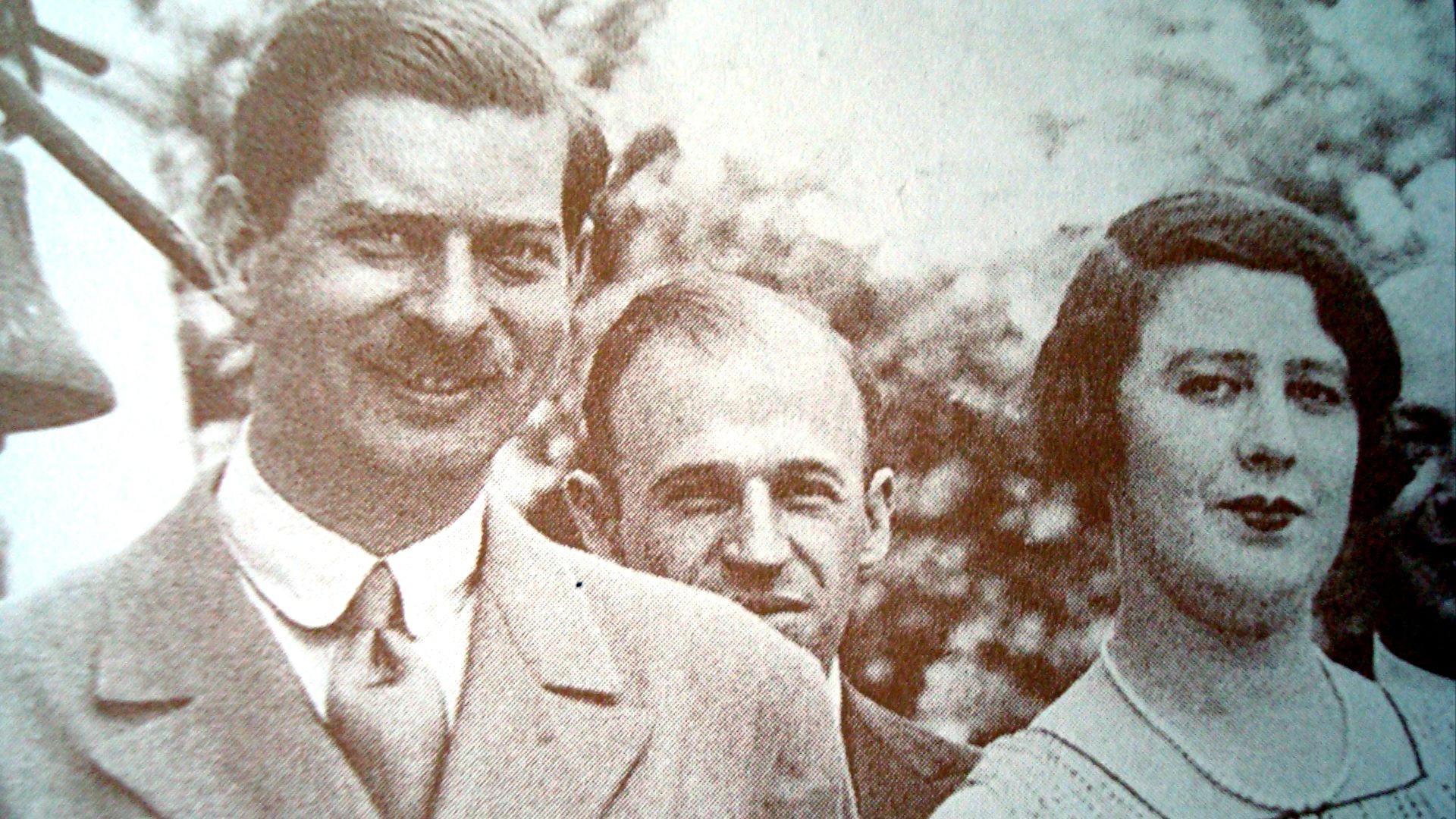 File:Magda Lupescu, Rumunii Karola II.jpg