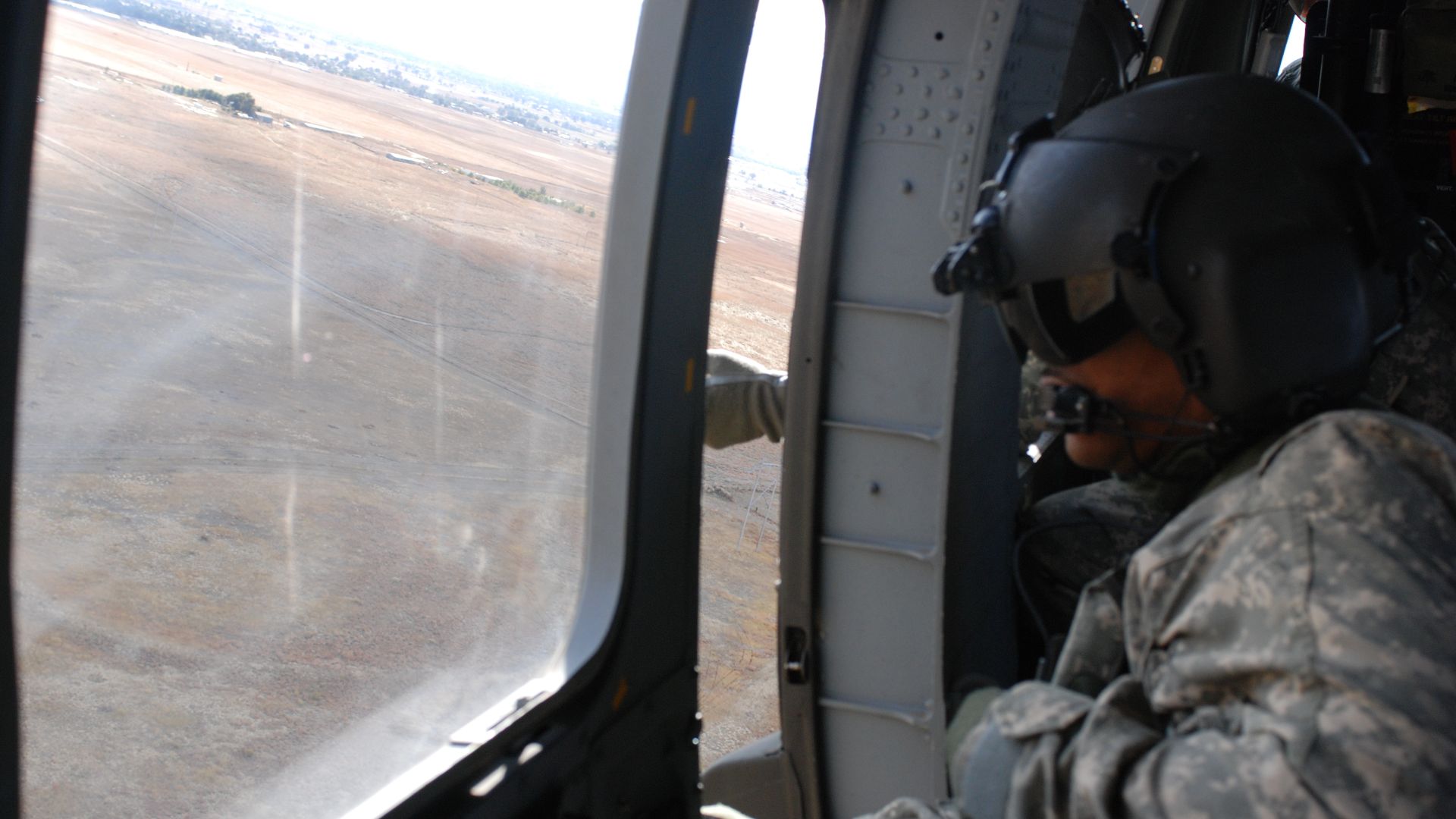 File:In Search of a Flightless Falcon, Colorado Aviators Help in Search for Lost Boy DVIDS213676.jpg