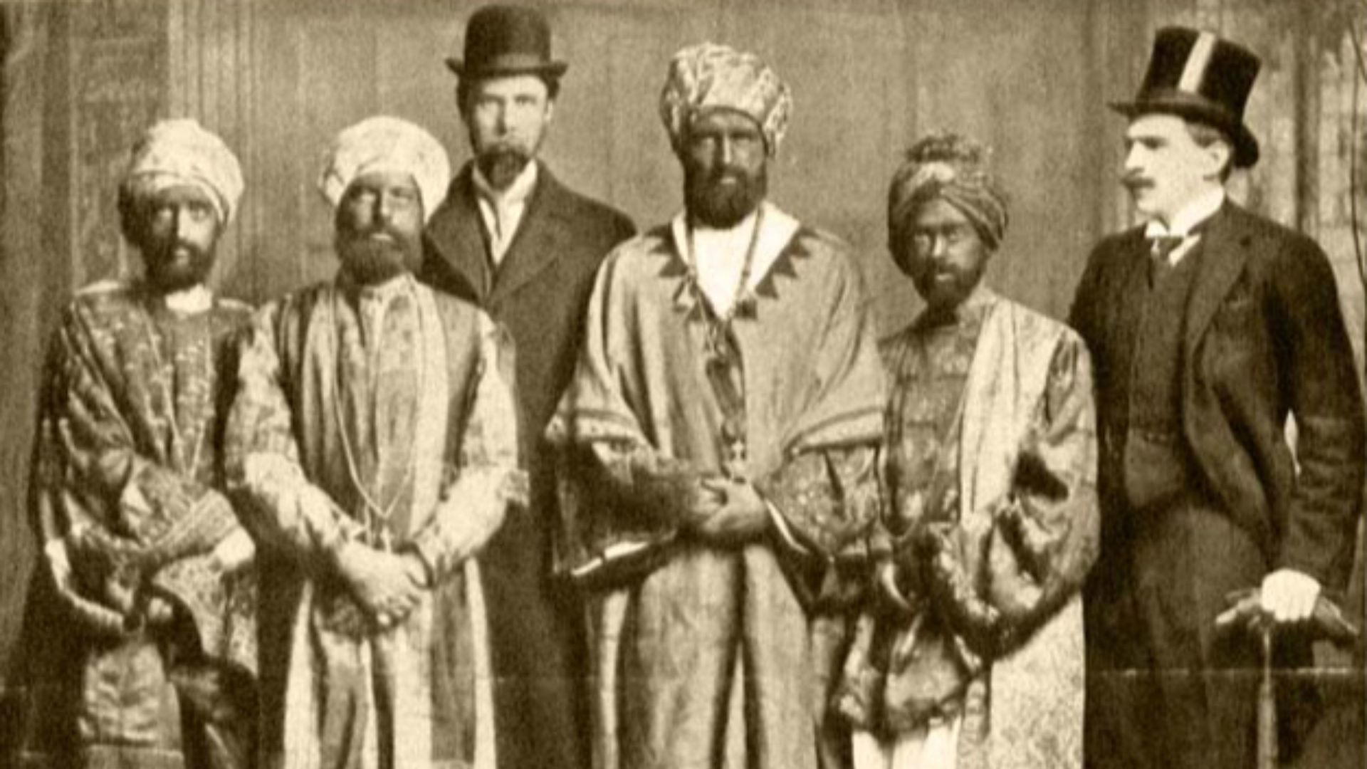 File:Virginia Woolf in Dreadnought Hoax.jpg