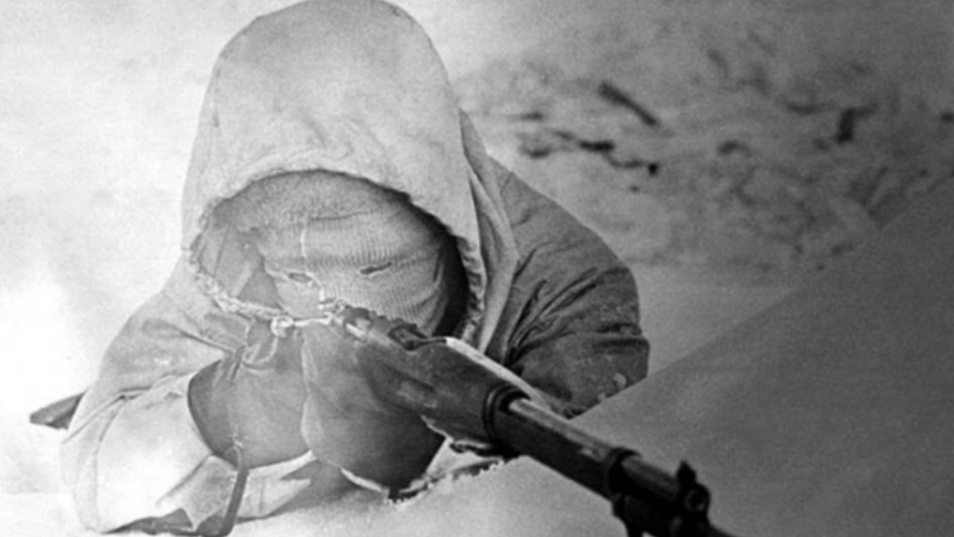 File:Camouflaged simo hayha.jpg