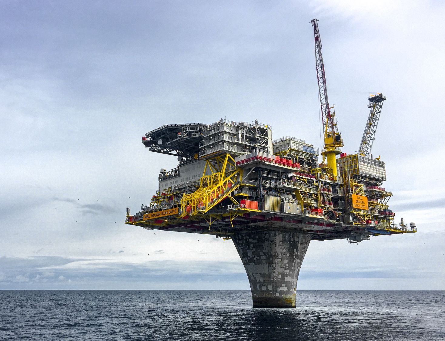 Snobby Rig The Strange Afterlife of Abandoned Oil Rigs - HistorySnob