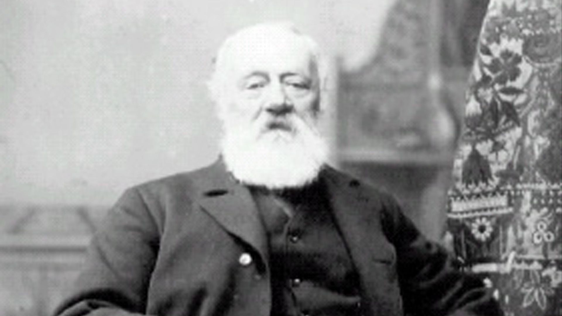17803408603a53d04cfc6f9e47591788582929264ed798d030.jpg