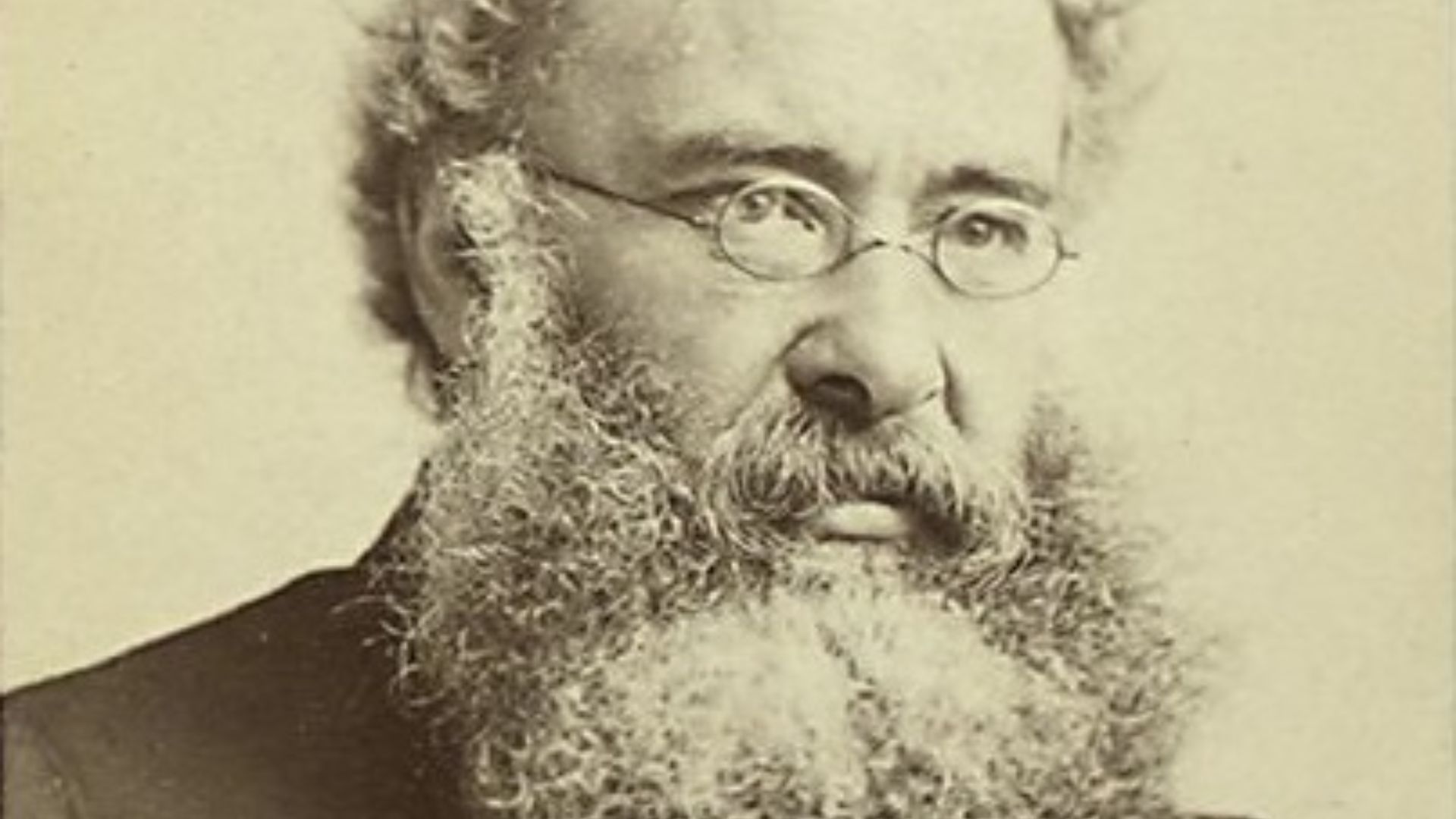 178308793601bc72e1b7f2722dddf90d1cee15130d7822d432.jpg