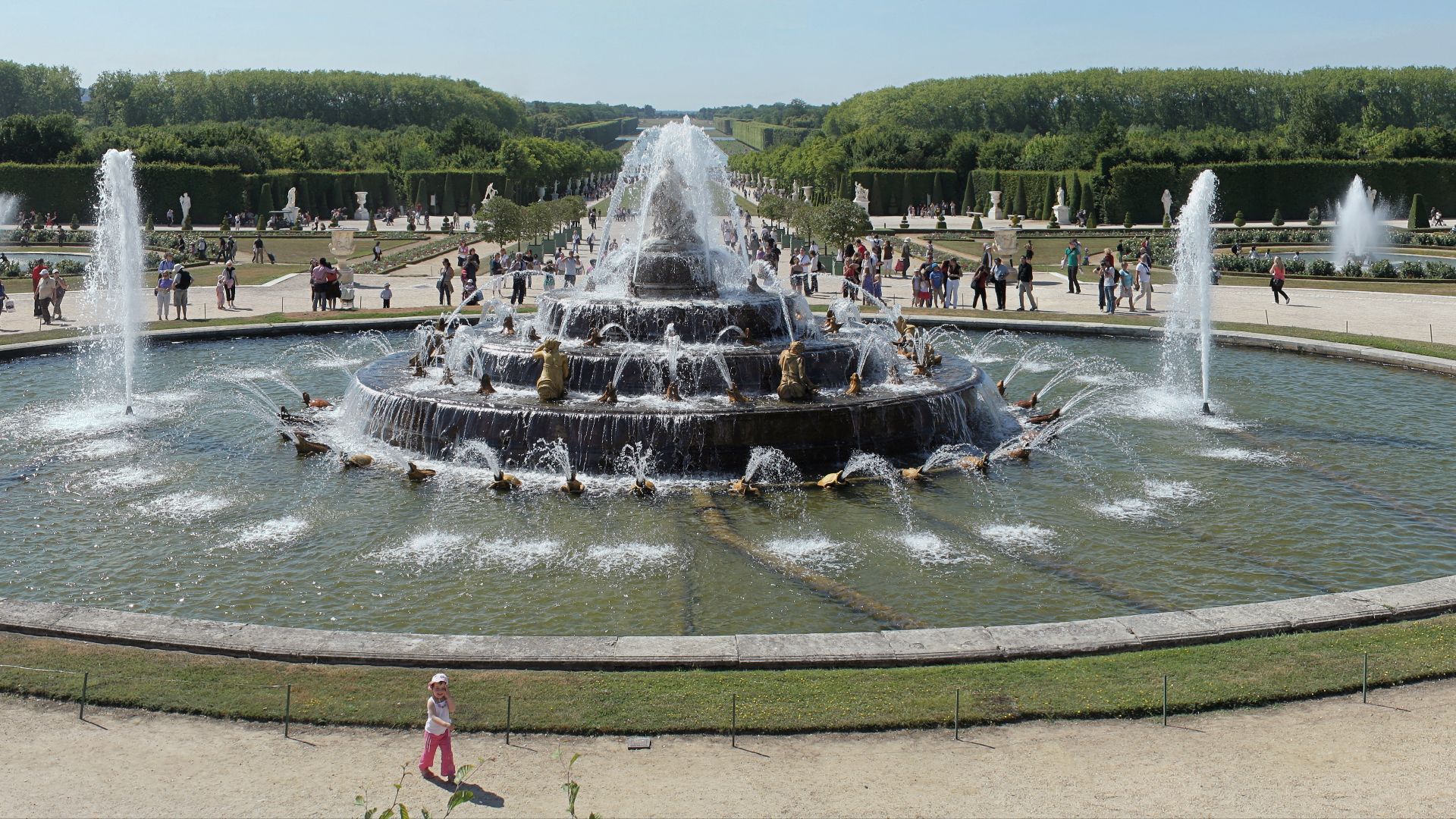 File:Parc de Versailles, parterre de Latone, bassin de Latone 05.jpg