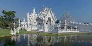 1280px-Wat_Rong_Khun_-_Chiang_Rai-300x150.jpg