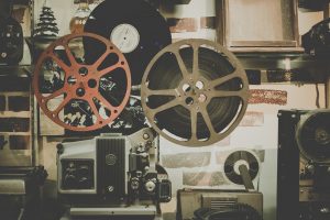 movie-918655_960_720-1547646607476-300x200.jpg