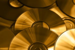 cd-673227-300x200.jpg