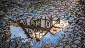 cobblestones-3967685_1920-300x169.jpg