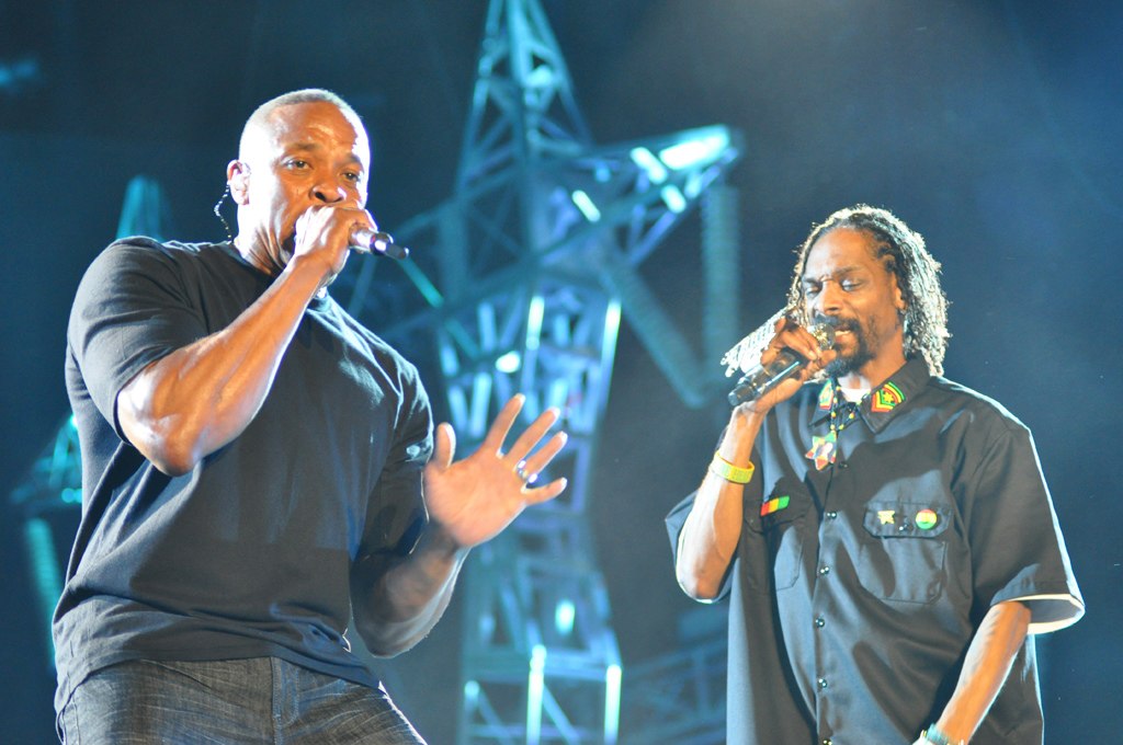 1024Px-Snoop Dogg And Dr. Dre