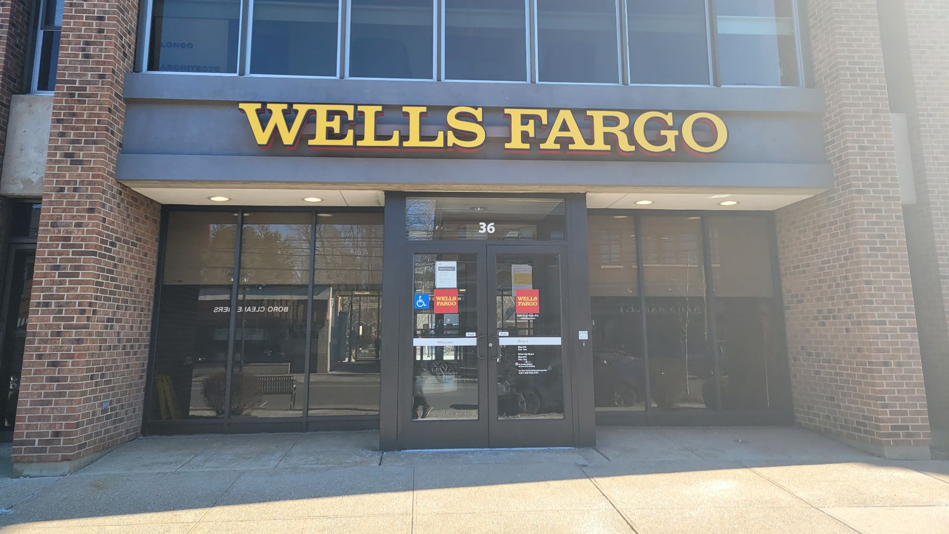 File:Wells Fargo - New Providence.png