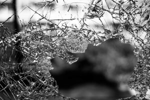 glass-984457-300x200.jpg