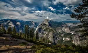 yosemite-1590013-300x181.jpg