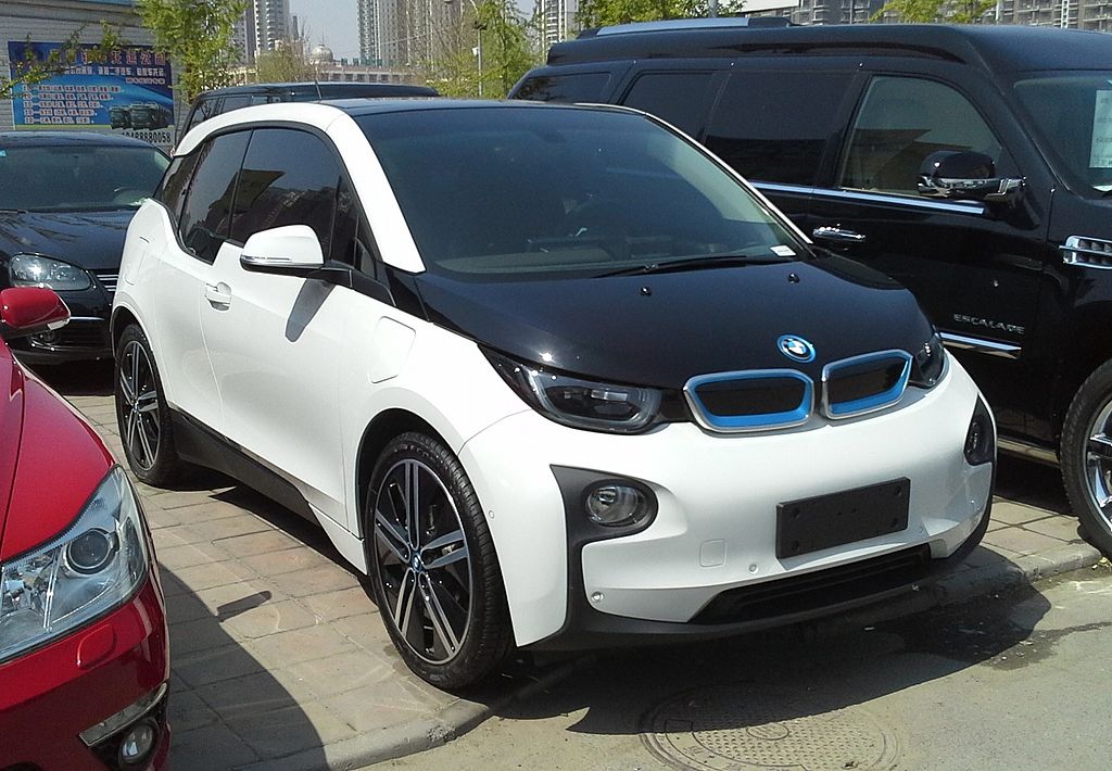 1024px-BMW_i3_China_2015-04-14.jpg