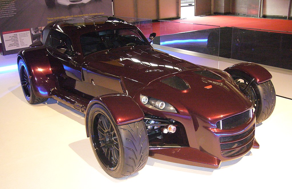 Donkervoort_D8_GT_front.jpg