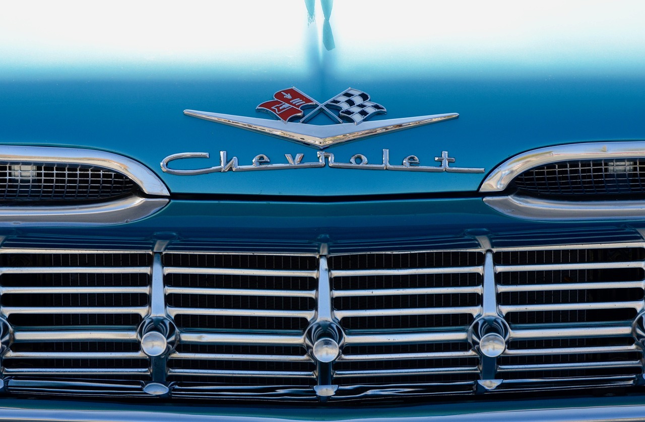 chevrolet-3731371_1280.jpg