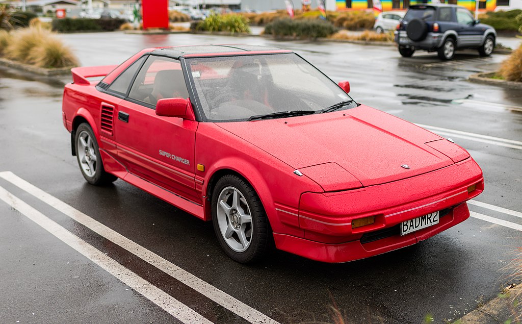 1987_Toyota_MR2_AW11.jpg