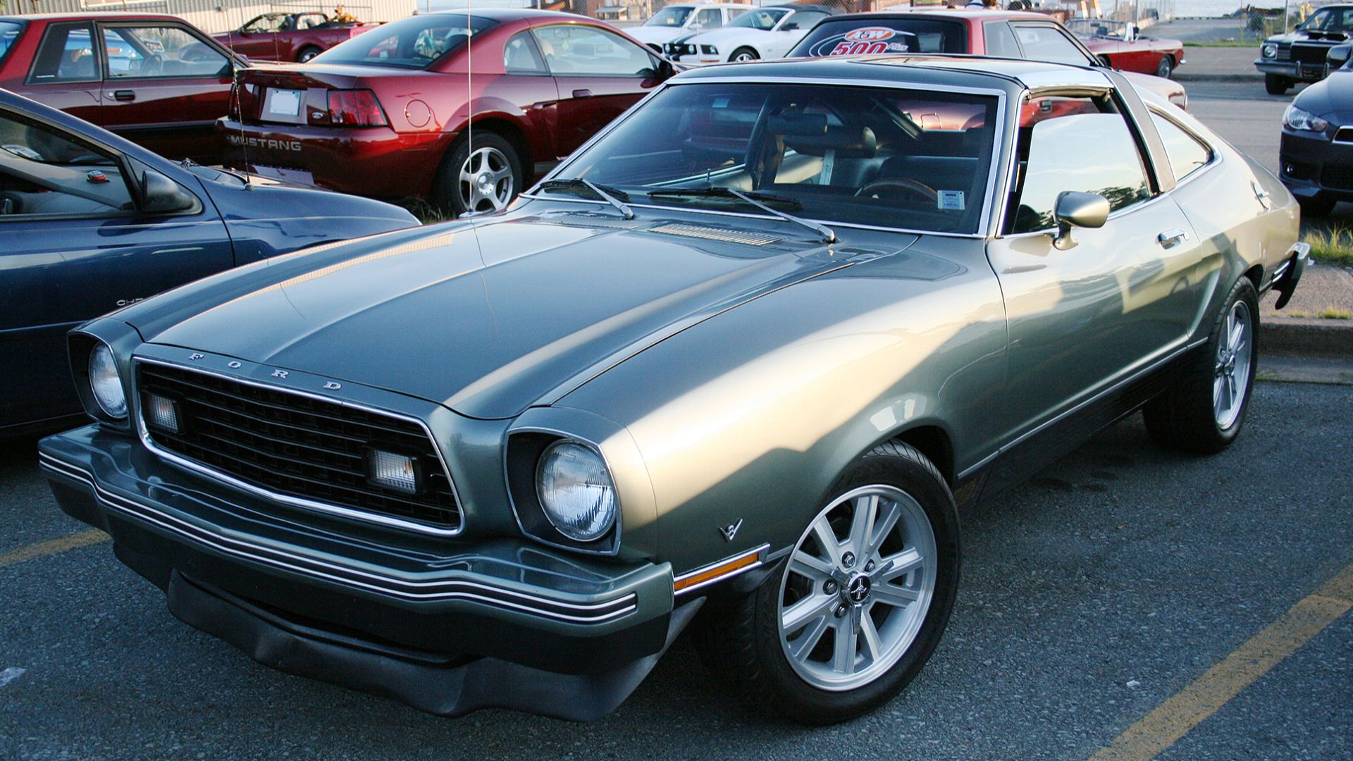 File:Ford Mustang II Custom Wheels.jpg