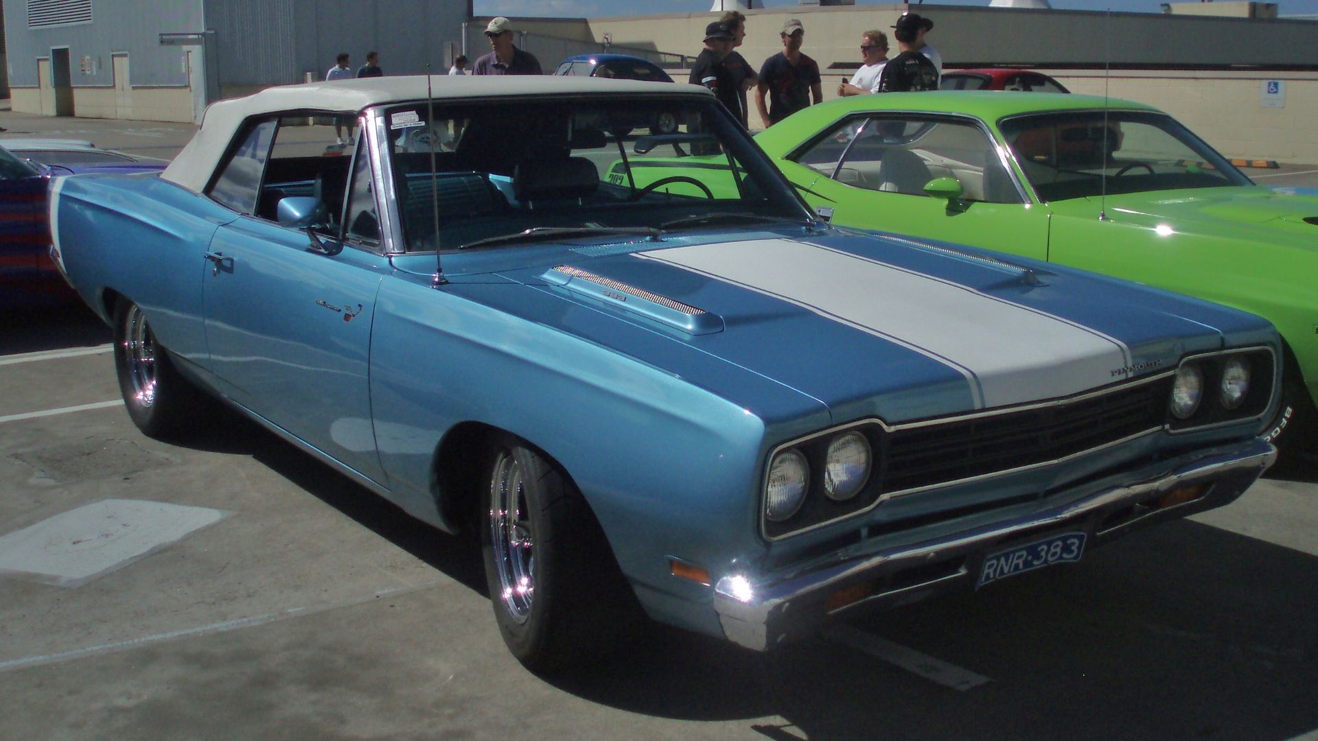 File:1968 Plymouth Road Runner convertible (5201350276).jpg