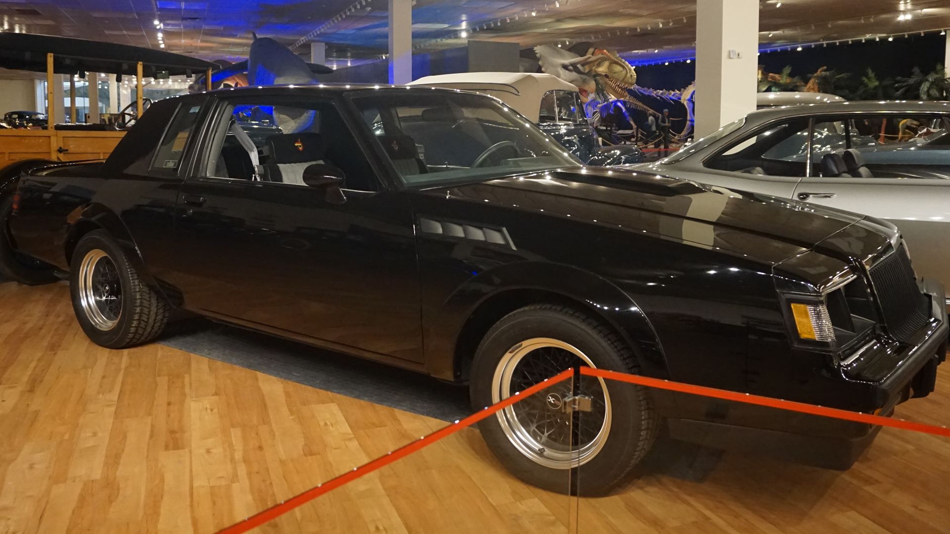 File:Sloan Museum at Courtland Center December 2018 30 (1987 Buick GNX).jpg