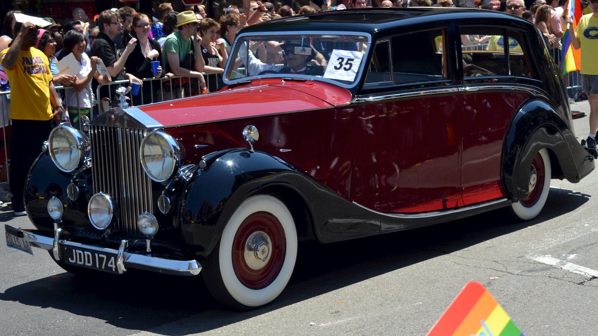 File:Fancy Old Car (5878919049).jpg