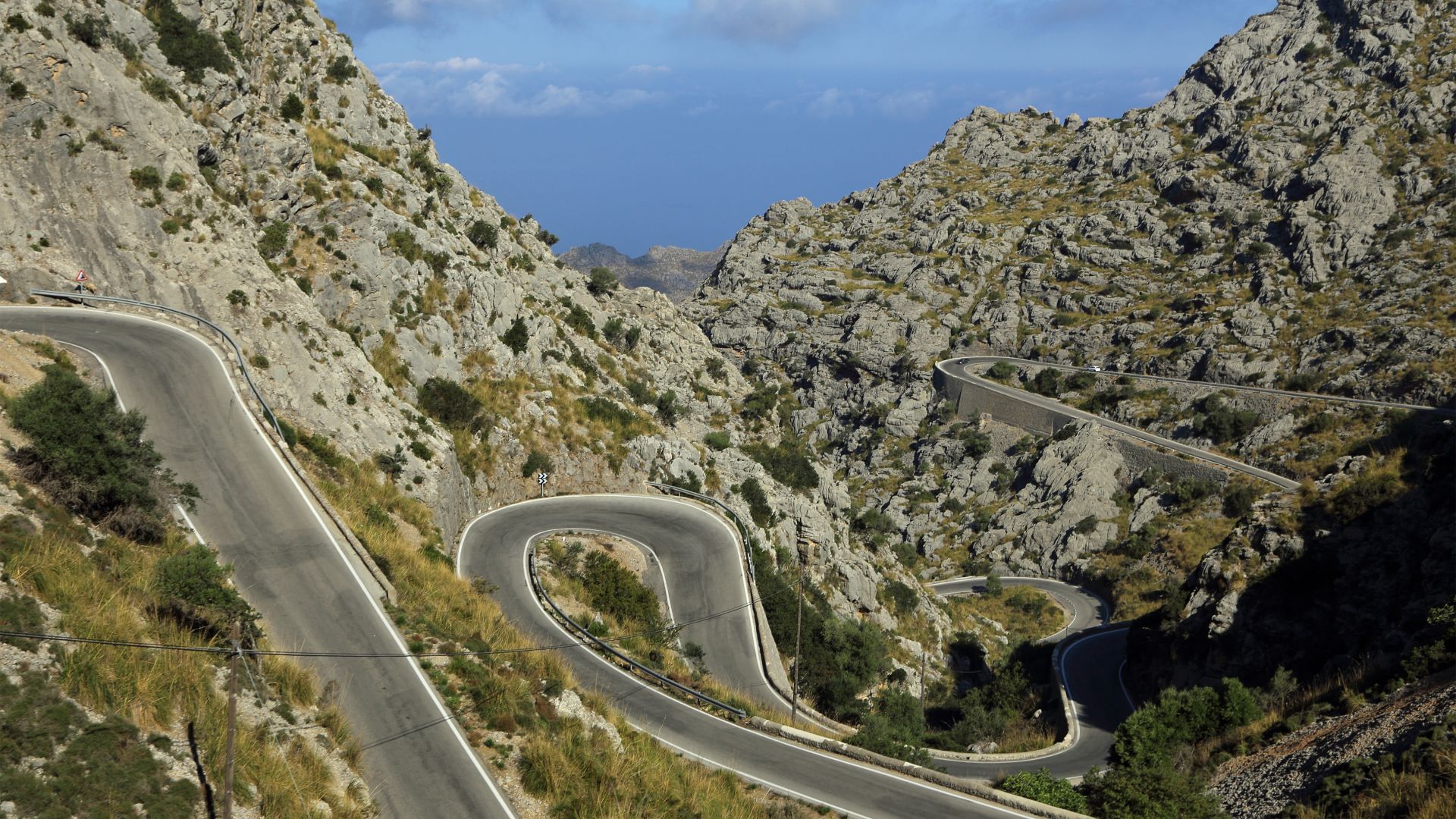 File:Sa Calobra Road R01.jpg