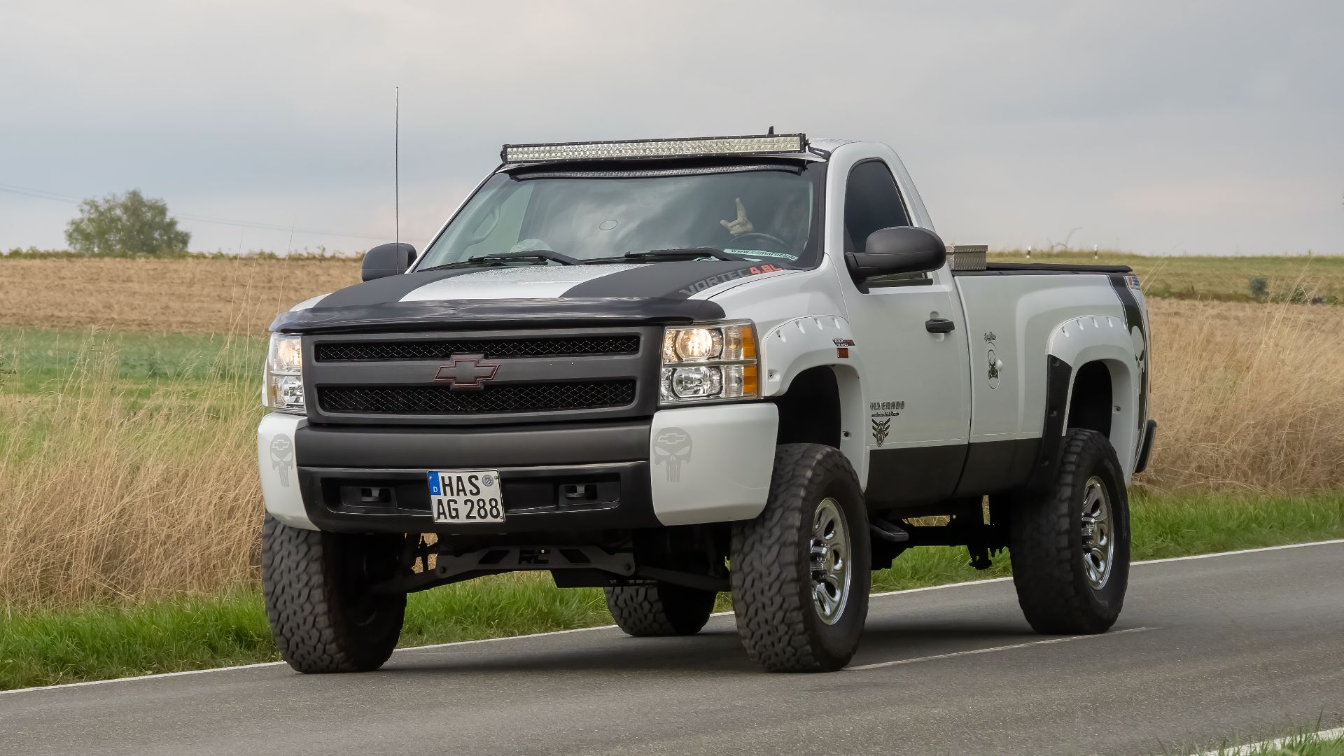 File:Leimershof US-Car-Treffen 2011 Chevrolet Silverado 1500 Regular Cab-20220911-RM-161738.jpg