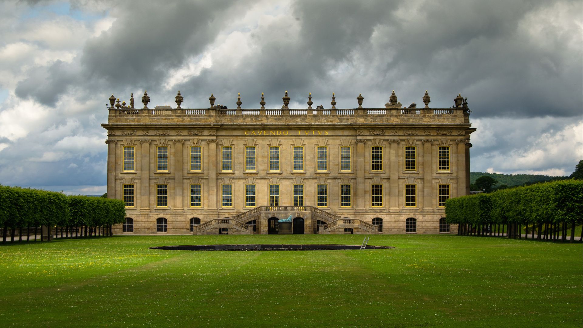File:Chatsworth house.jpg