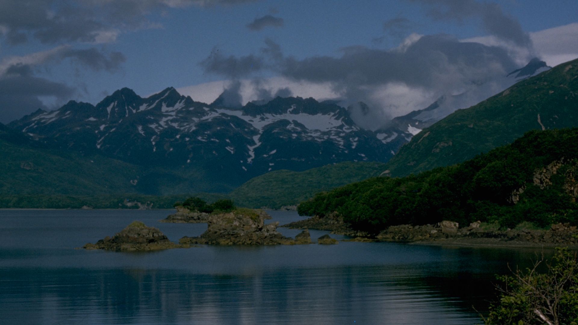 File:Katmai National Park and Preserve KATM4108.jpg