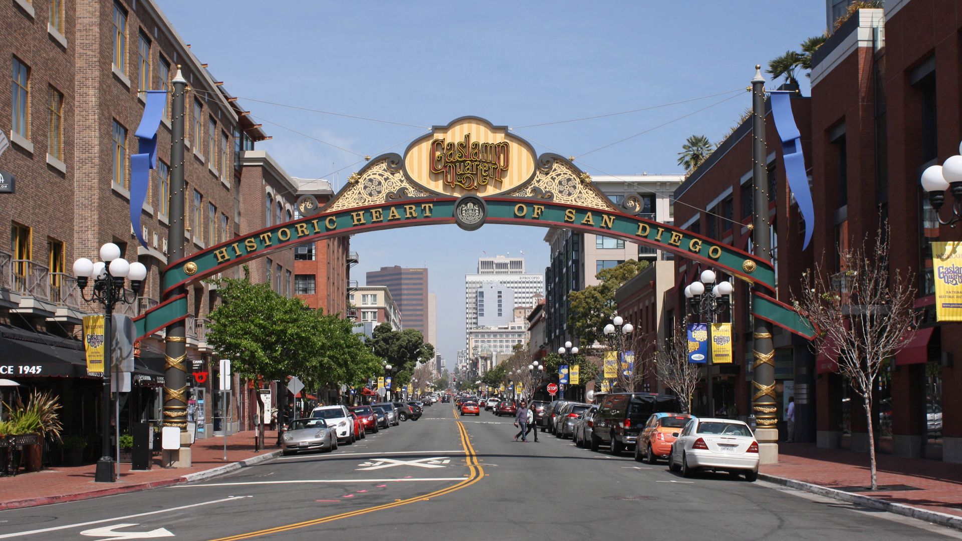 File:Gaslamp Quarter 01.jpg
