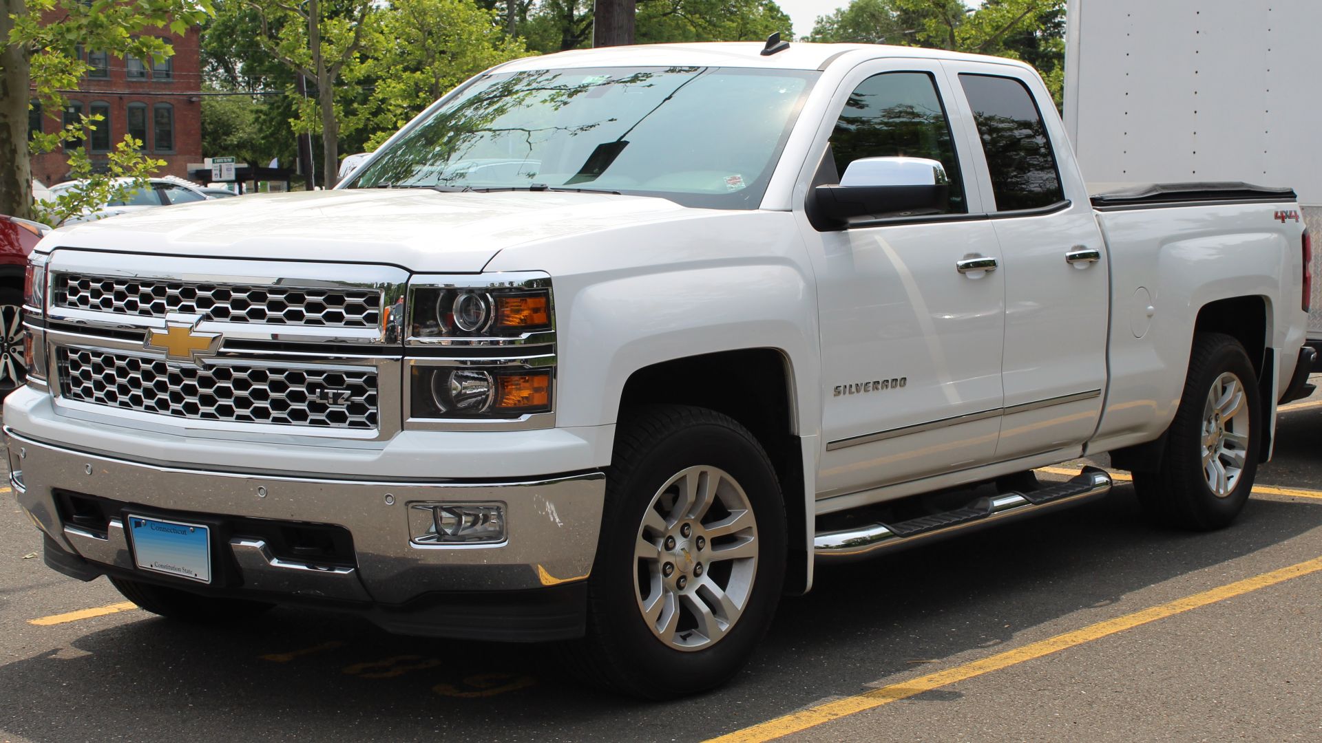 File:2014 Chevrolet Silverado 1500 LTZ Double Cab 5.3L Hagerty parking lot, 6.1.19.jpg
