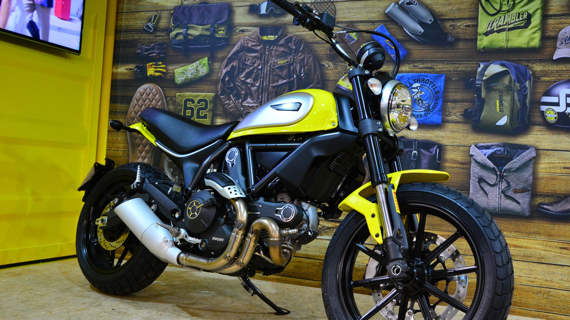 File:Ducati Scrambler Icon 803 CC – Hamburger Motorrad Tage 2015 01.jpg