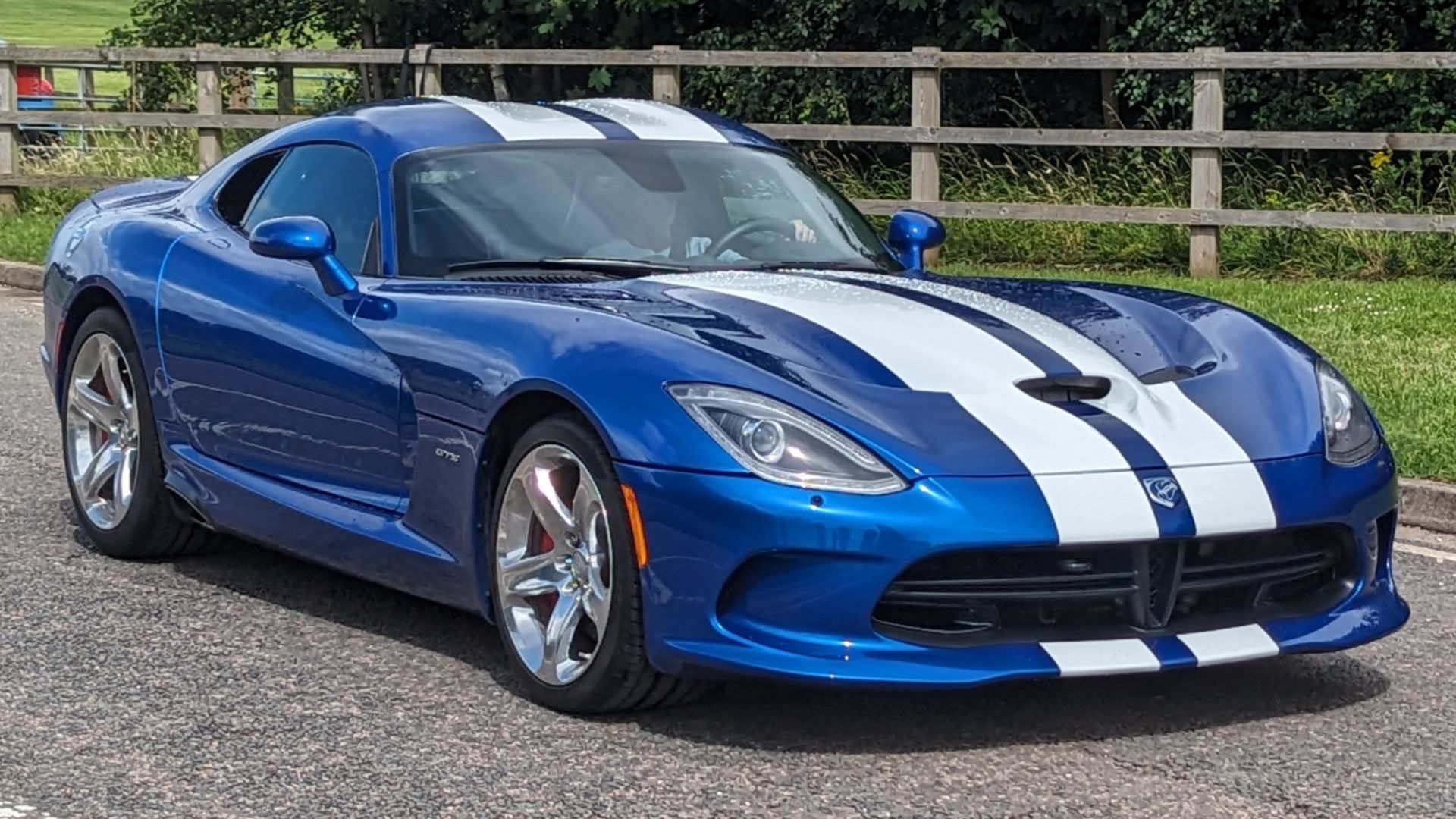 File:Dodge Viper (55242).jpg