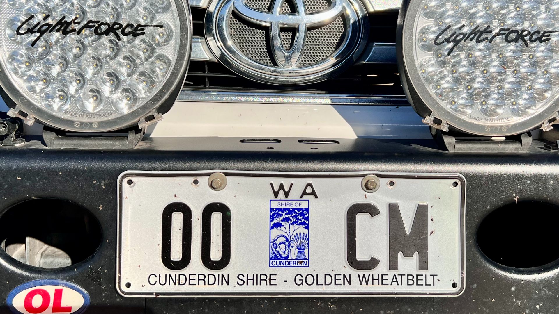 File:Personalised license plate 00 CM of Western Australia.jpg