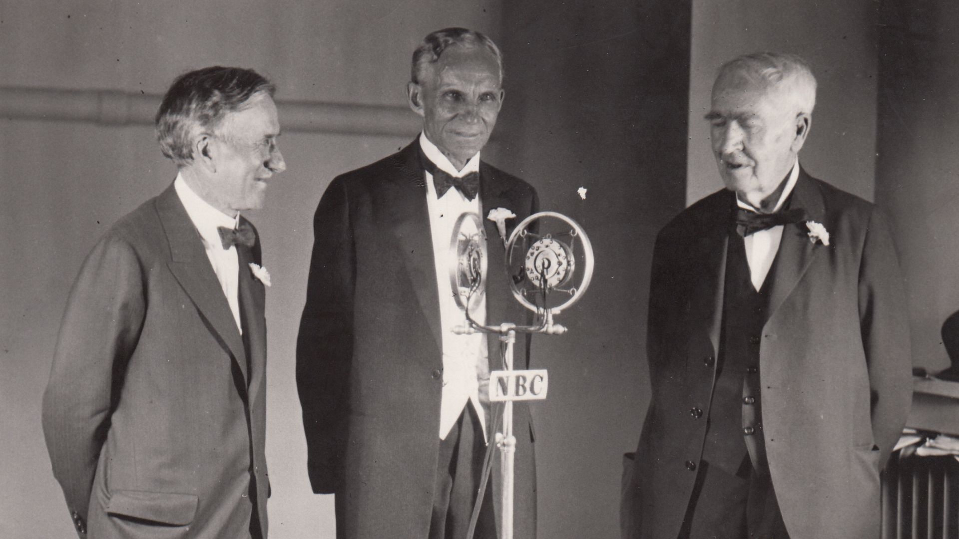 File:Harvey s. Firestone, Henry Ford, and Thomas Edison speaking on NBC Radio in the Crystal Studio at the Radio World's Fair. (b8e2aa67e6754f58bad75a9eeb4f1079).jpg