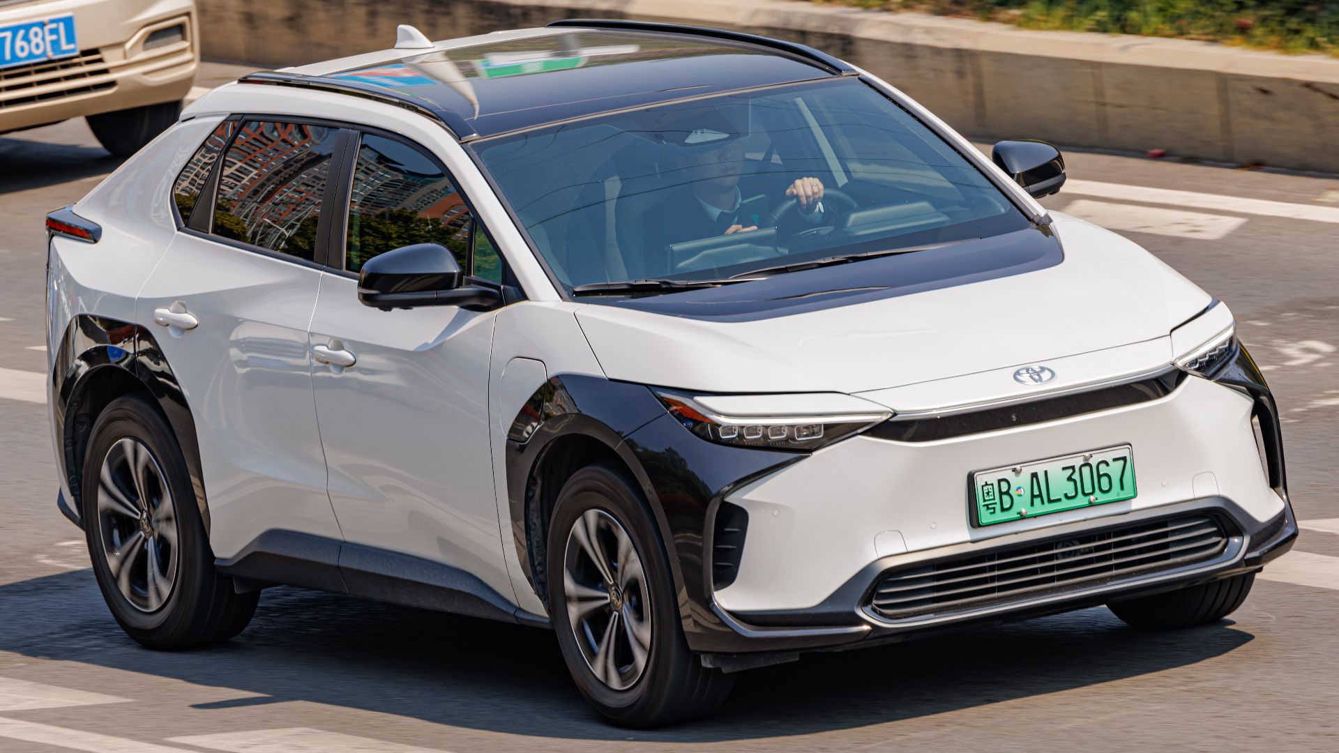 File:TOYOTA bZ4X China (2).jpg