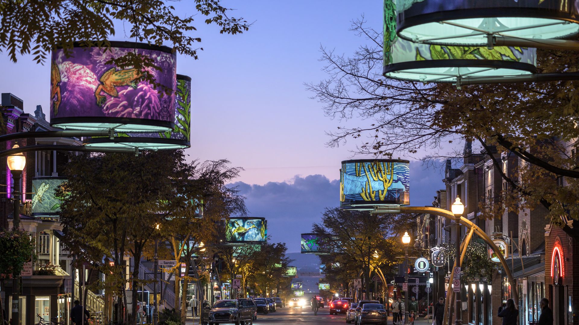 File:Avenue Cartier, Quebec ville, Canada.jpg