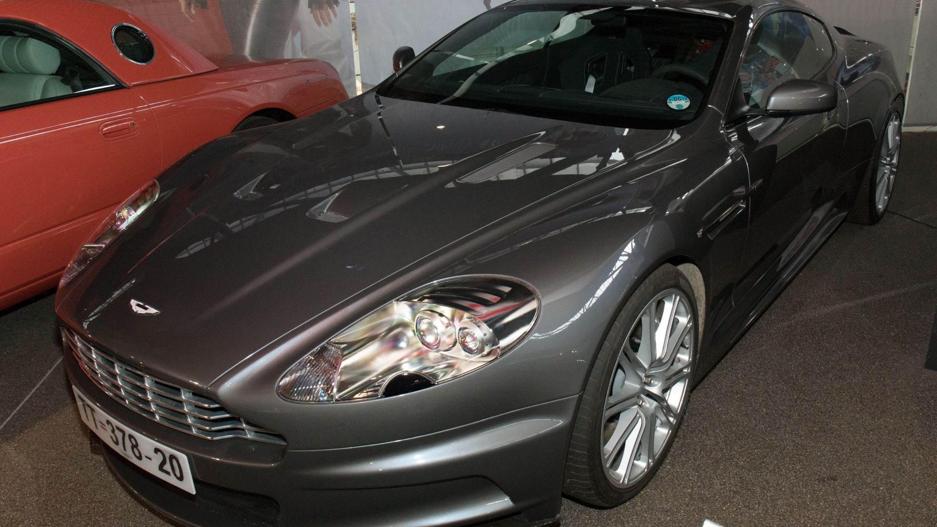 File:Aston Martin DBS (Casino Royale) front-left National Motor Museum, Beaulieu.jpg