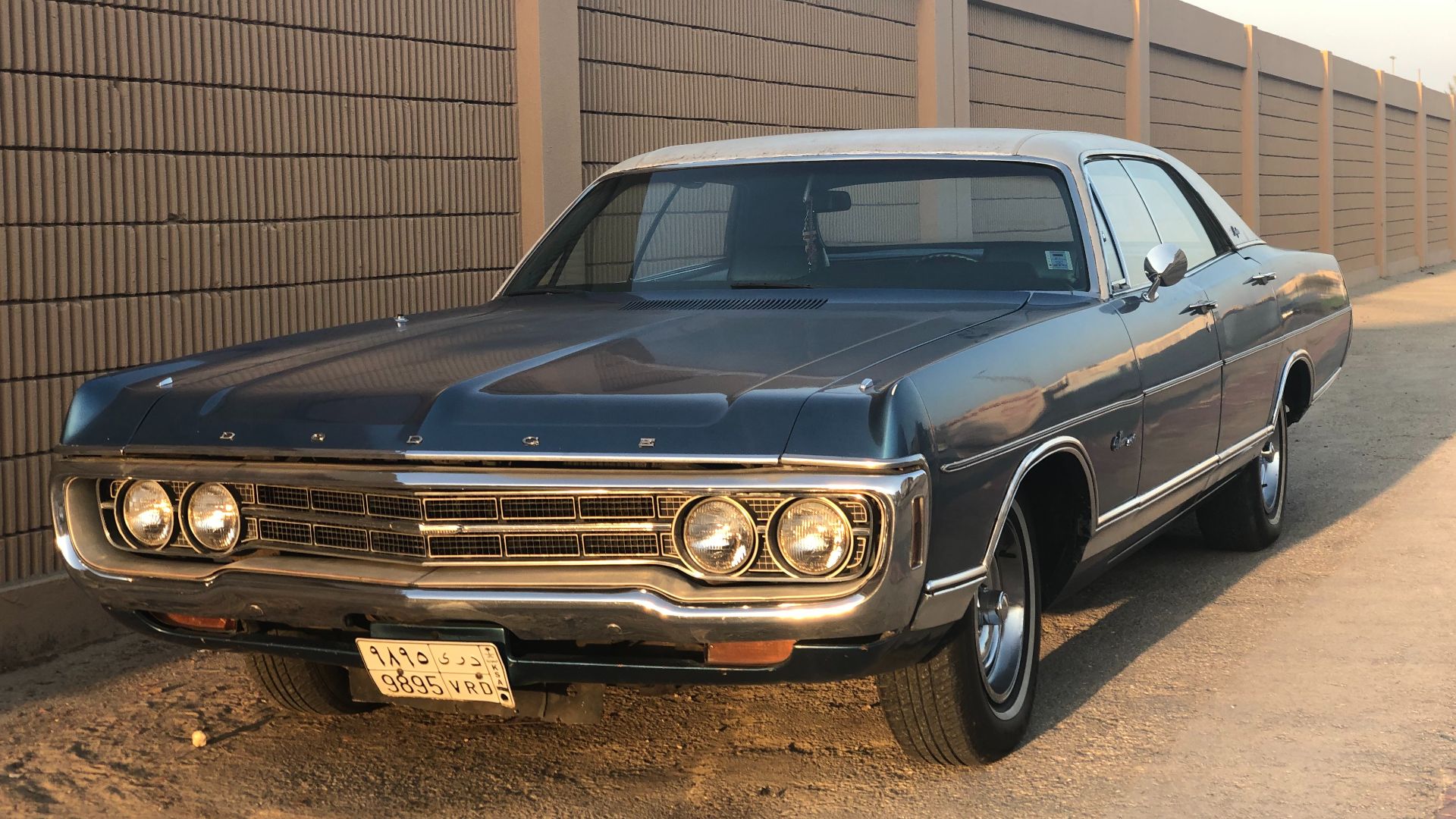 File:1970 Dodge Monaco 500 4 doors.jpg
