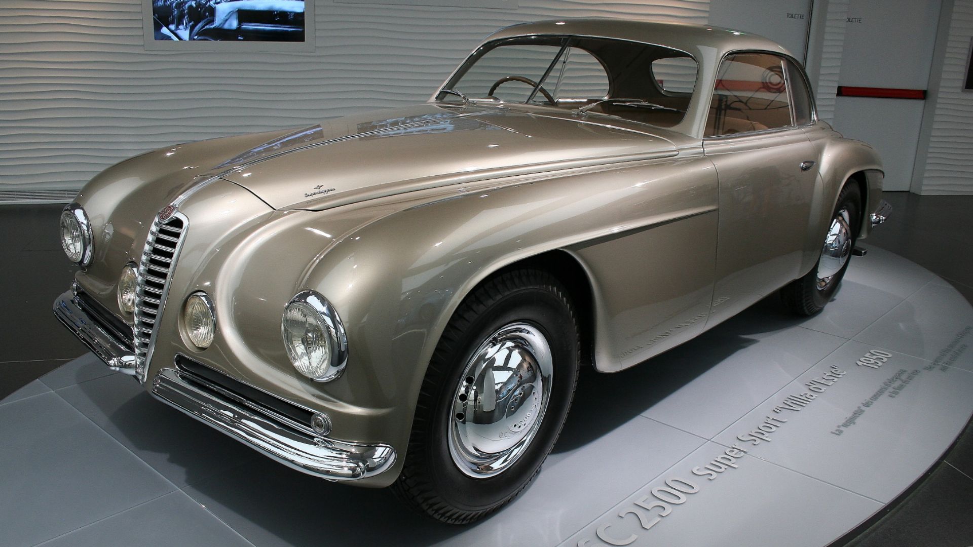 File:Alfa Romeo 6C 2500 SS