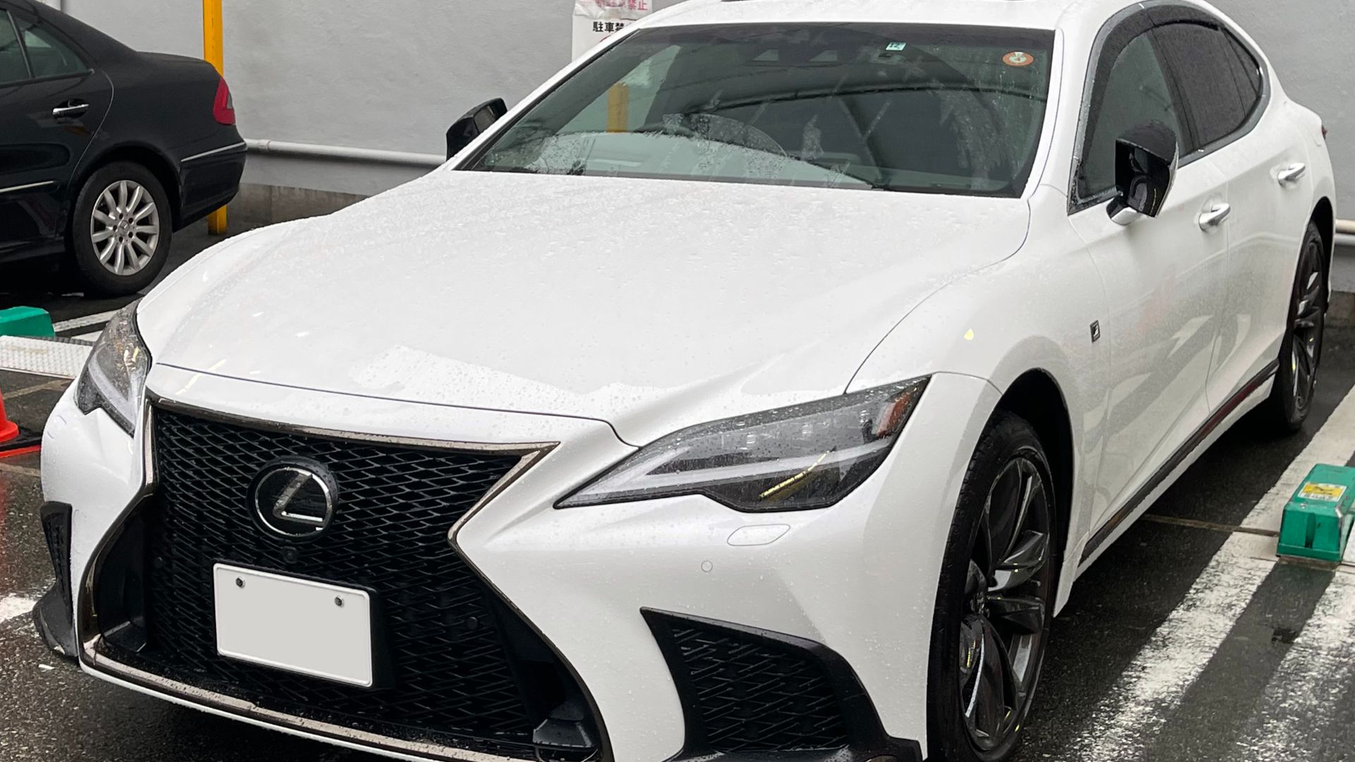 File:Lexus LS 500 F SPORT (3BA-VXFA50-AEUQT(F)) front.jpg