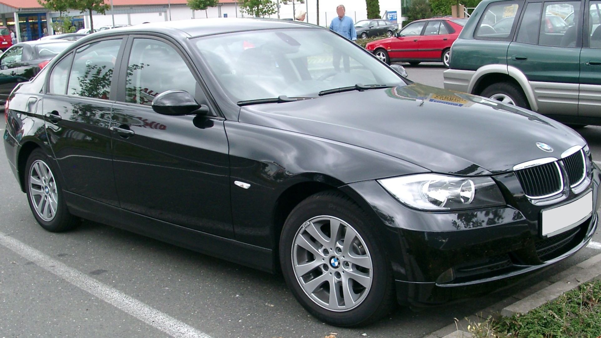 File:BMW E90 front 20070831.jpg