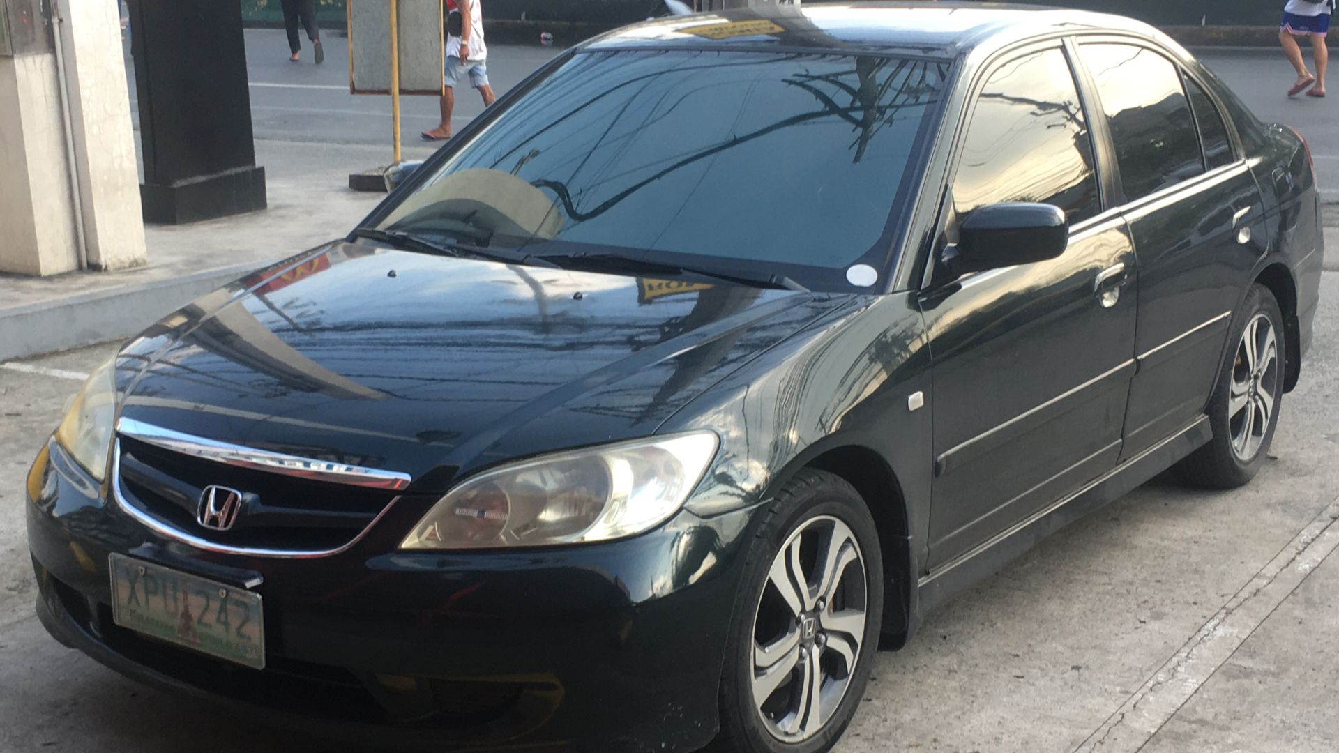 File:Honda Civic 1.6 VTi 2004.jpg